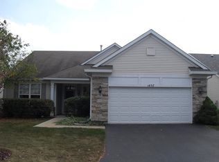 1457 W Flint Ln, Romeoville, IL 60446