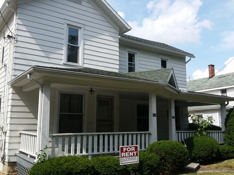 1st image of 216 Liberty St