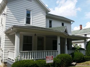 216 Liberty St, Bowling Green, OH 43402