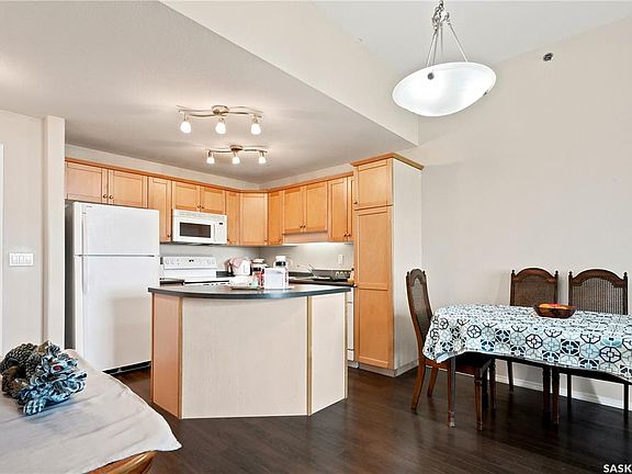 5th image of UNIT 413-235 HEROLD TERRACE