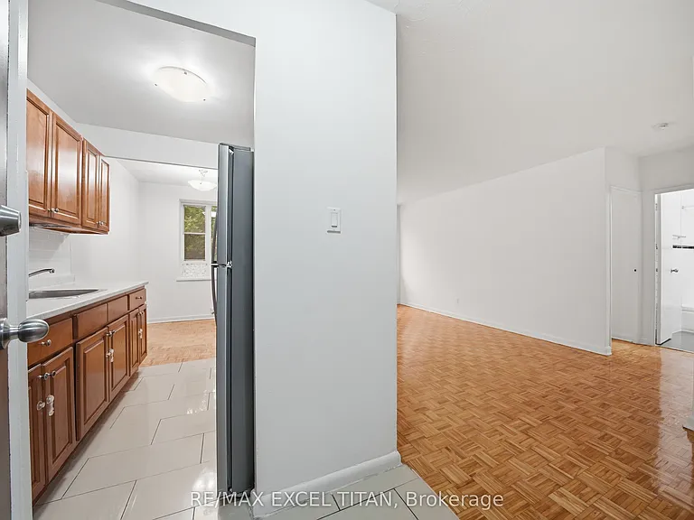 2895 Bathurst St #107 — Photo 11