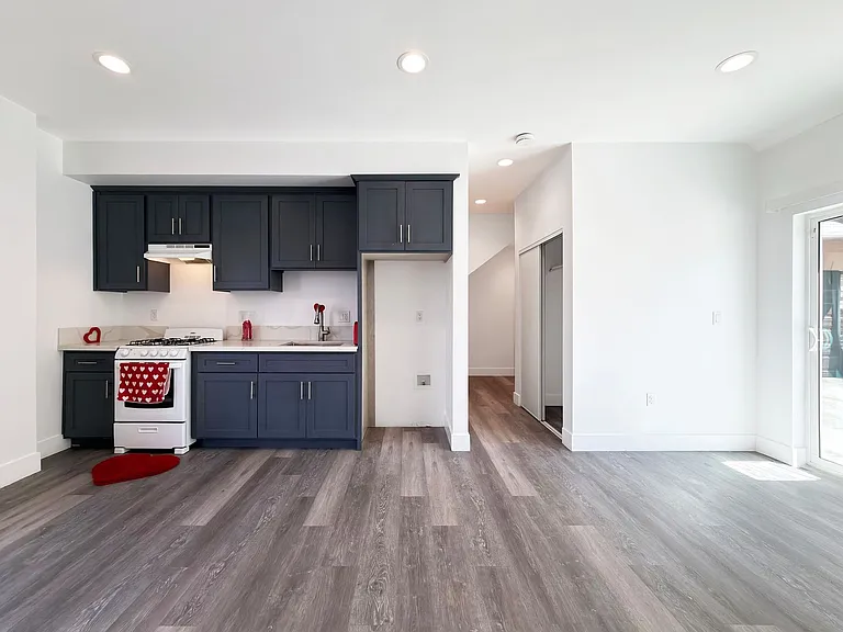 1491 Atlantic Ave — Photo 4