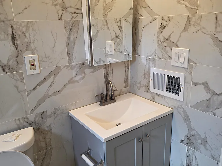 136 Zenner St #2 — Photo 3
