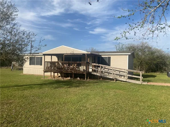 2532 Minatre Rd, Inez, TX 77968