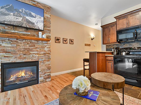 2nd image of 2235 Sidewinder Dr #410