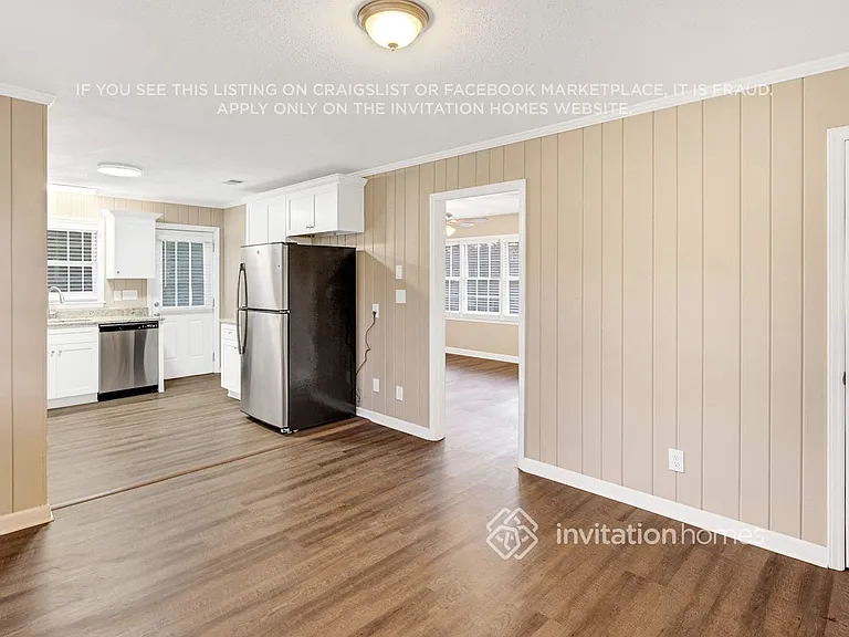 1223 Yuma St — Photo 10