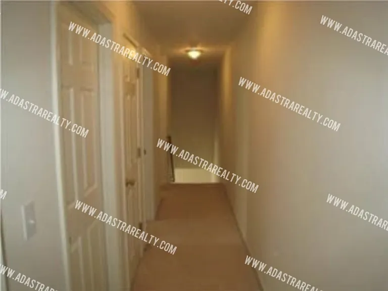 306 N 9th St #D — Photo 7