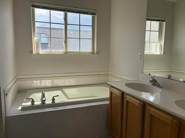 5888 Villa France Ave — Photo 13