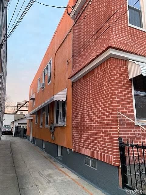 2nd image of 3754 100th St