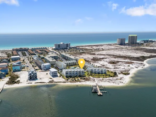 1440 Paradise Point Dr Unit 6, Navarre, FL 32566