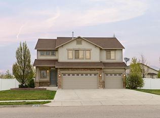 2946 W 2300 N, Clinton, UT 84015