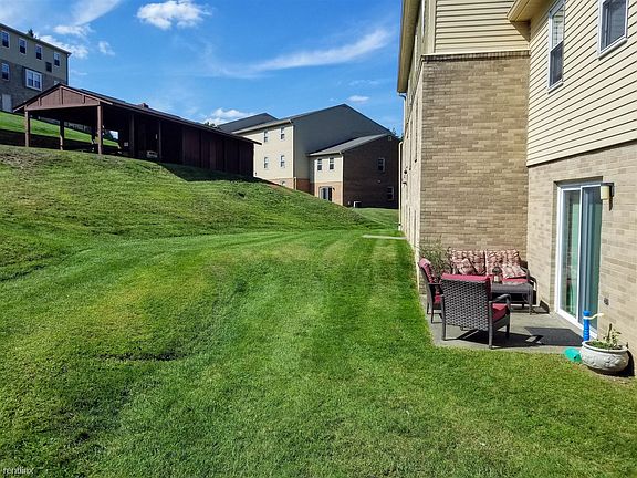 5th image of 400 Bellwood Dr