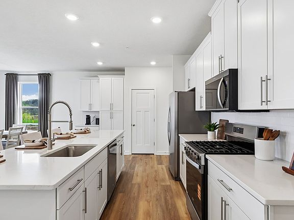 5th image of 1002 Madisyn Ln