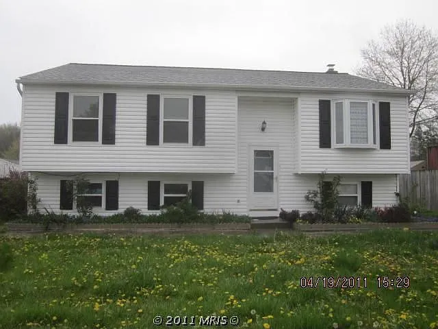 920 Avon Dr photo 1