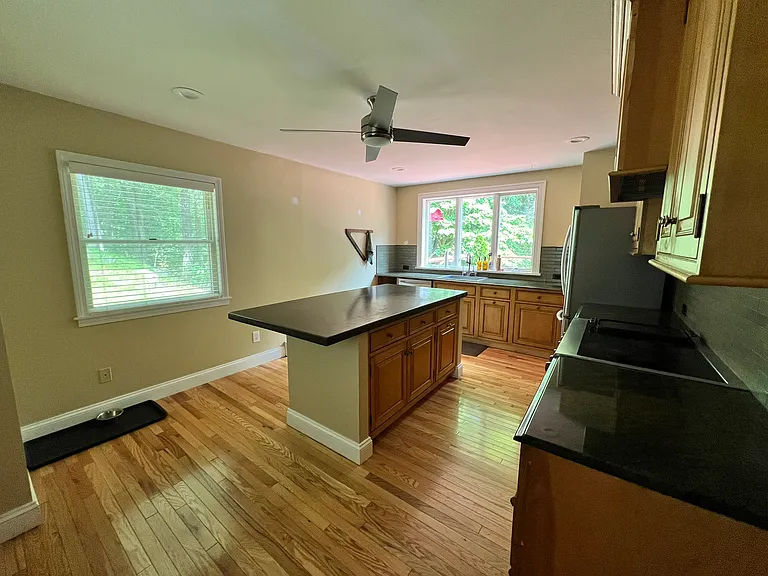 73 Hemlock Rd — Photo 17