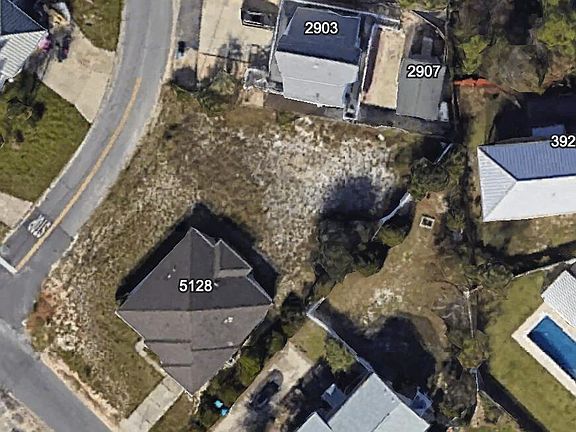 3rd image of 2903 Treasure Cir
