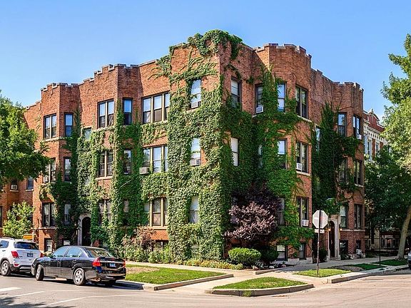 5th image of 1302 W Waveland Ave #3