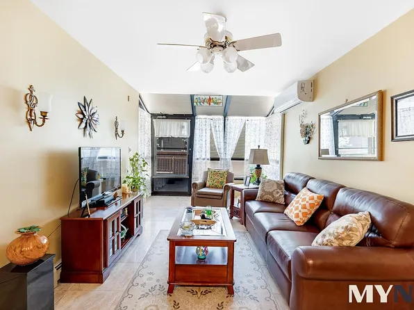 1208 64th St APT A, Brooklyn, NY 11219