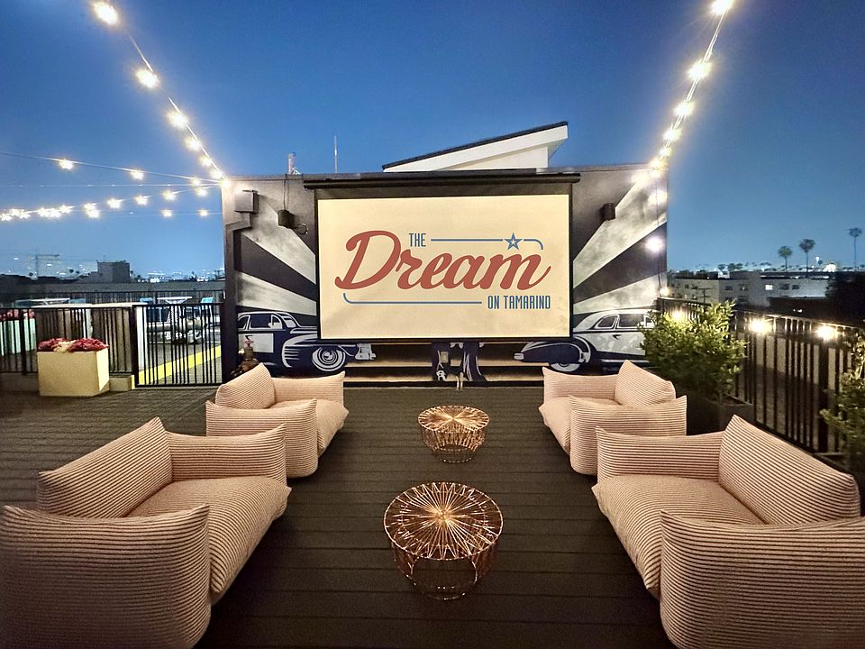 Luxurious Rooftop Terrace w/ Outdoor Cinema