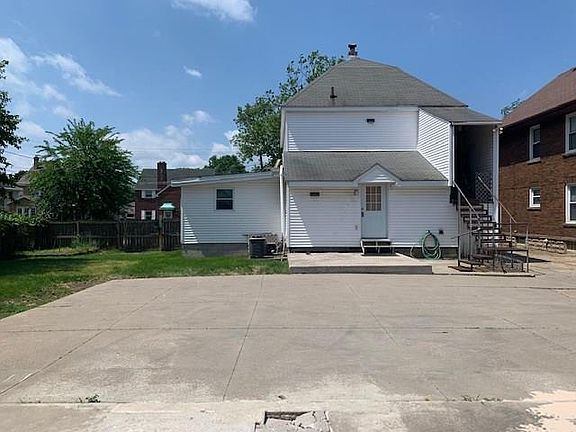 2nd image of 2705 Elmwood Ave