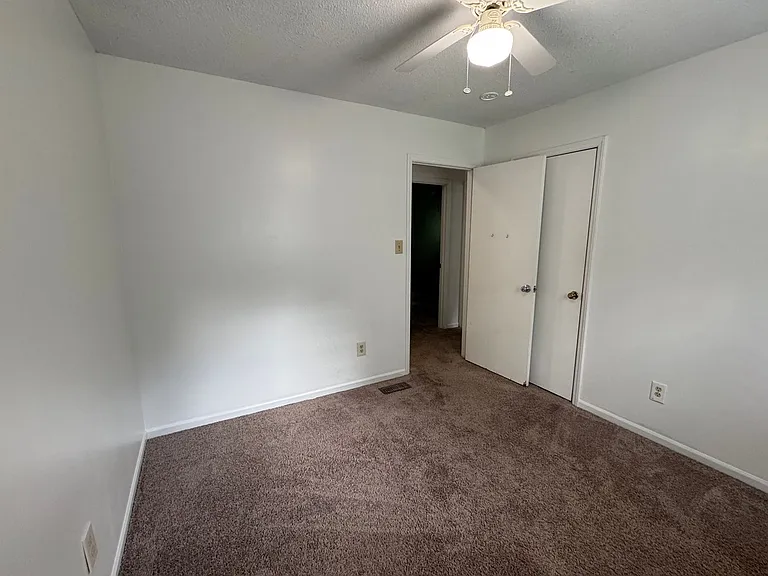 315 Pine Rd — Photo 14