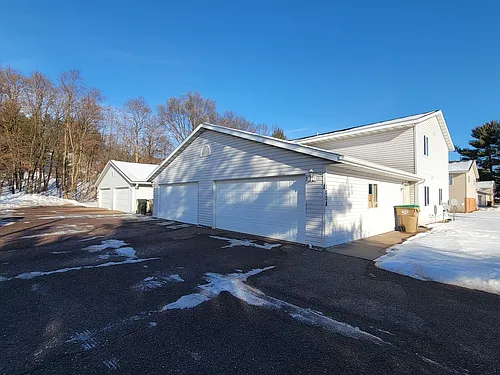 1008 Dutchman Dr Photo 1