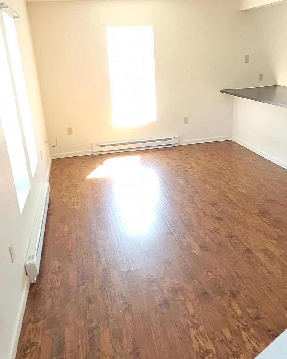 820 Huron Ave — Photo 1
