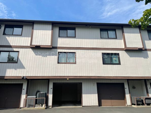 27 Crows Nest Ln UNIT 11D