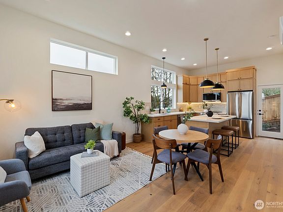 5th image of 2213 W Bertona Street