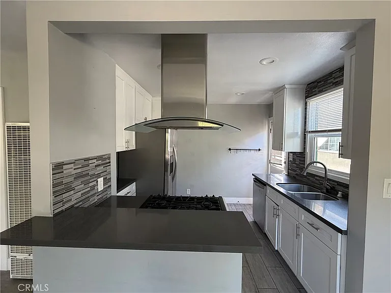 2852 Exposition Blvd #C — Photo 4