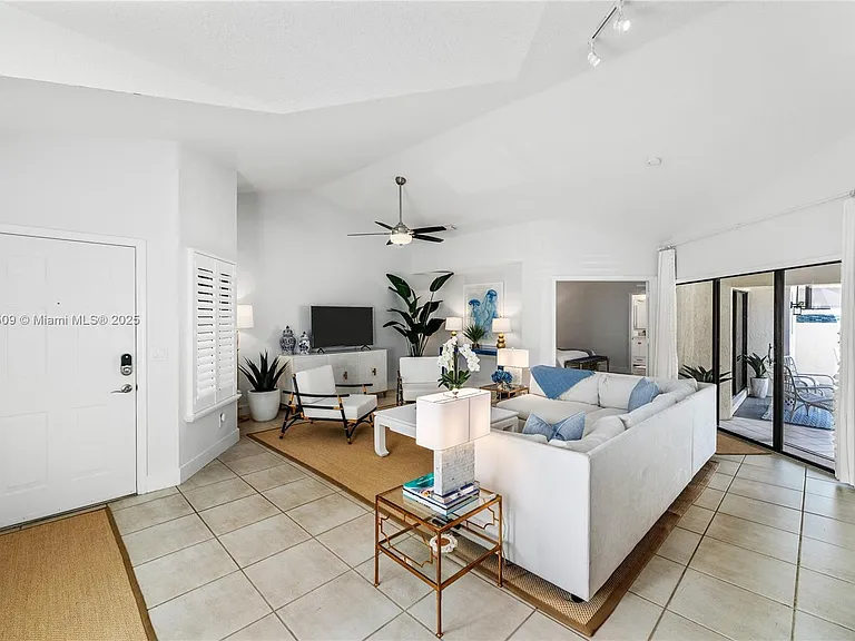 701 Sea Oats Dr #D-1 — Photo 5