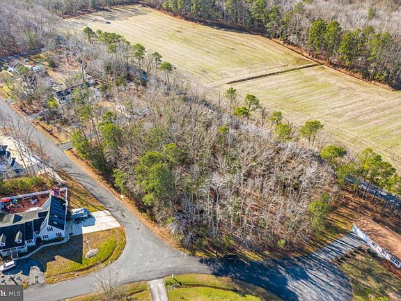 2nd image of 37620 Fenwick Cir