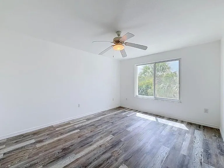 1119 Villa Cir #1119 — Photo 12