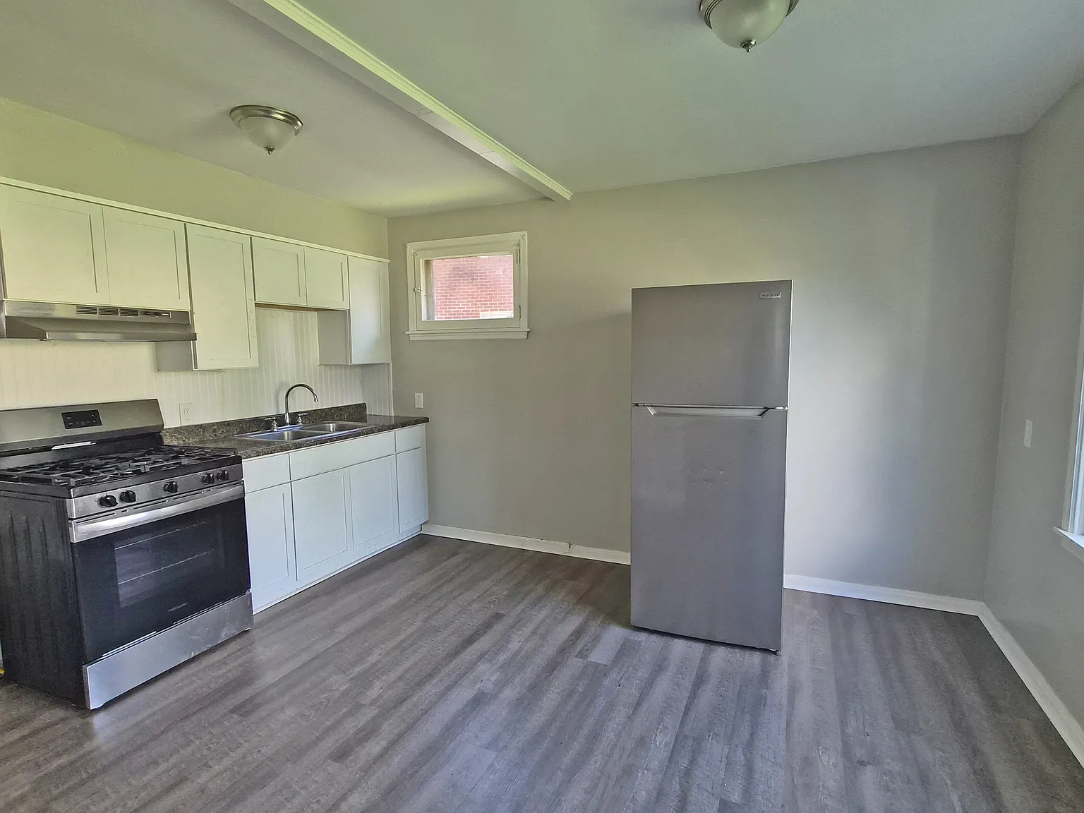 Chester Drive 4230 - 4232 - 4230 — Photo 3