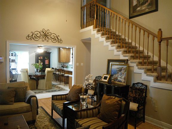 2nd image of 225 Tantallon Dr