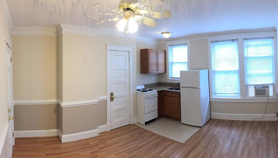 2nd image of 808 William St APT 8