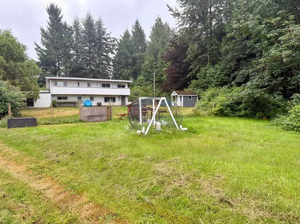 30117 Harris Rd, Abbotsford, BC V4X 1V6