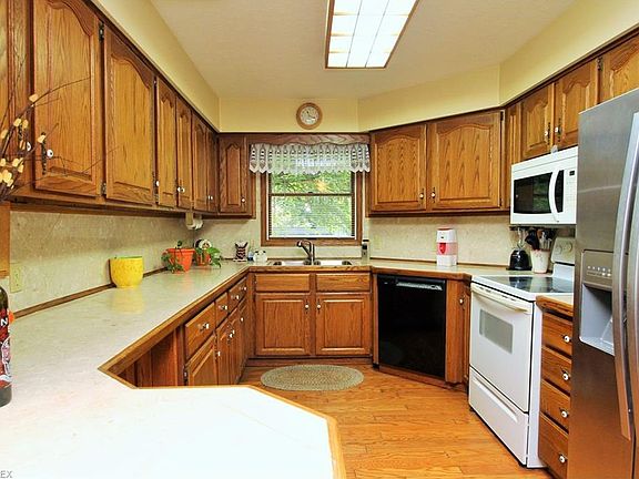4th image of 535 Forest Creek Dr