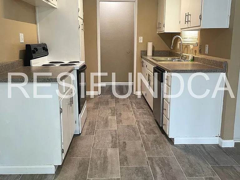 2910 Weston Way — Photo 3