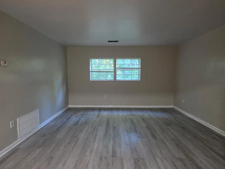 734 Townside Rd SW #12 — Photo 4