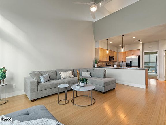 4th image of 374 State St