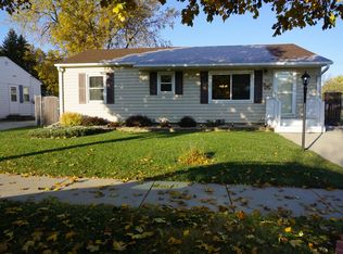 735 Mellette Ave SW, Huron, SD 57350
