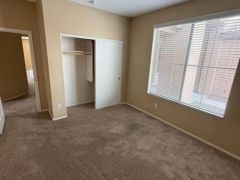 2703 E Zion Way — Photo 19