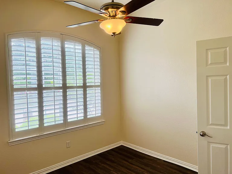 8101 Still Springs Dr — Photo 15