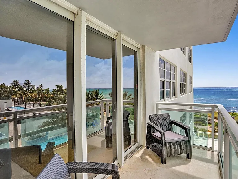 6917 Collins Ave #503 — Photo 15