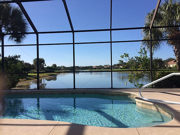 3rd image of 10355 Yorkstone Dr