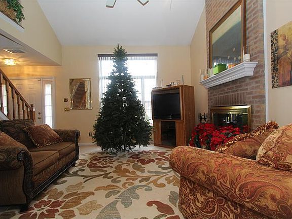 5th image of 307 Parktrail Ln