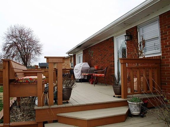 3rd image of 8811 Cottingham Way