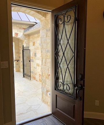4th image of 16942 Sonoma Rdg