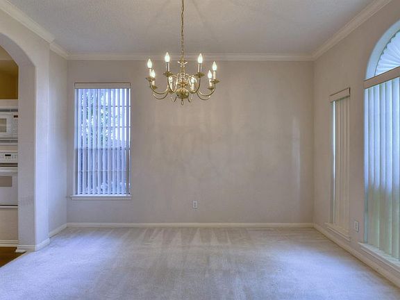 5th image of 13111 Pine Laurel Ct